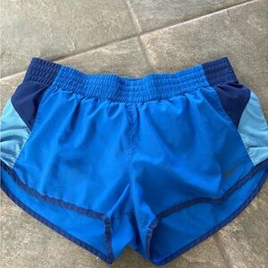 Women’s Nike DriFit Blue Lined Athletic Running Shorts M
